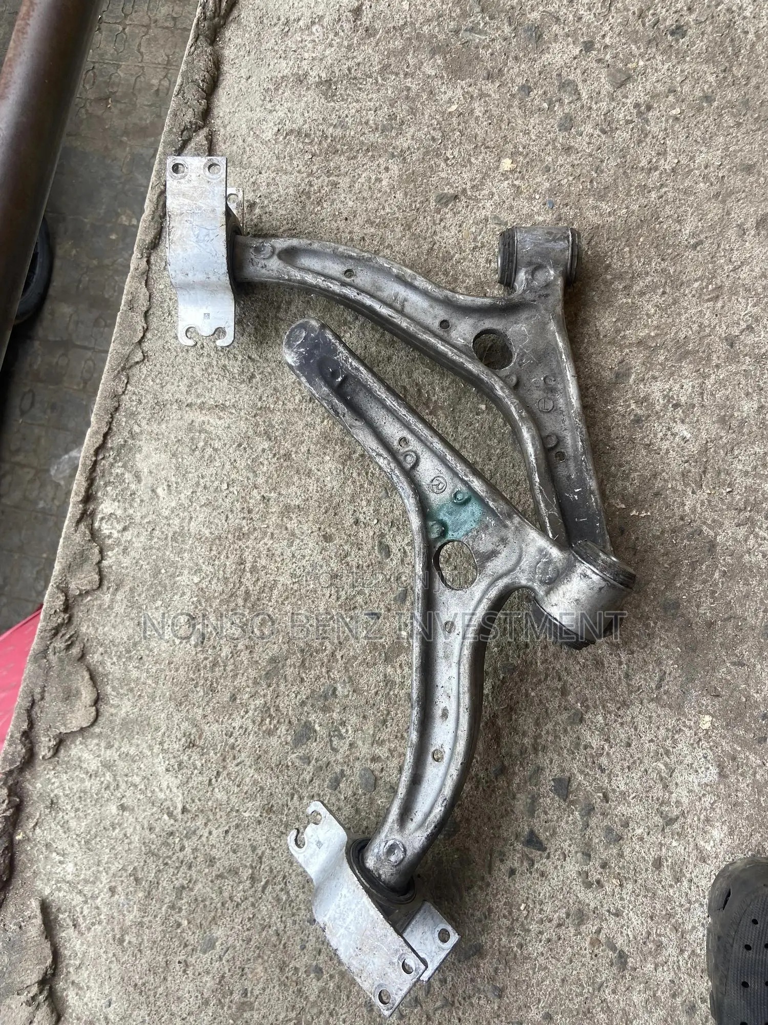Front Lower Arm/Control Arm Cla, Gla 2010- 2018 (W246)