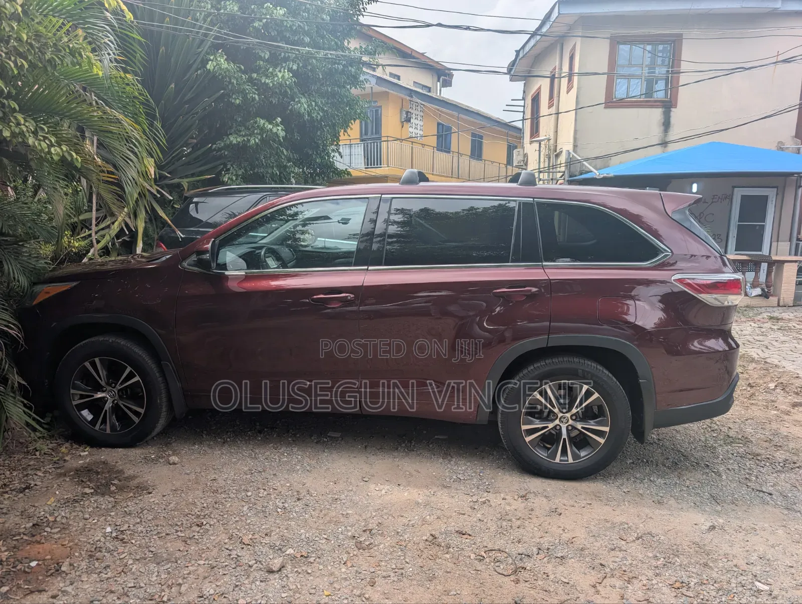 Toyota Highlander LE V6 4x4 (3.5L 6cyl 6A) 2016 Burgundy