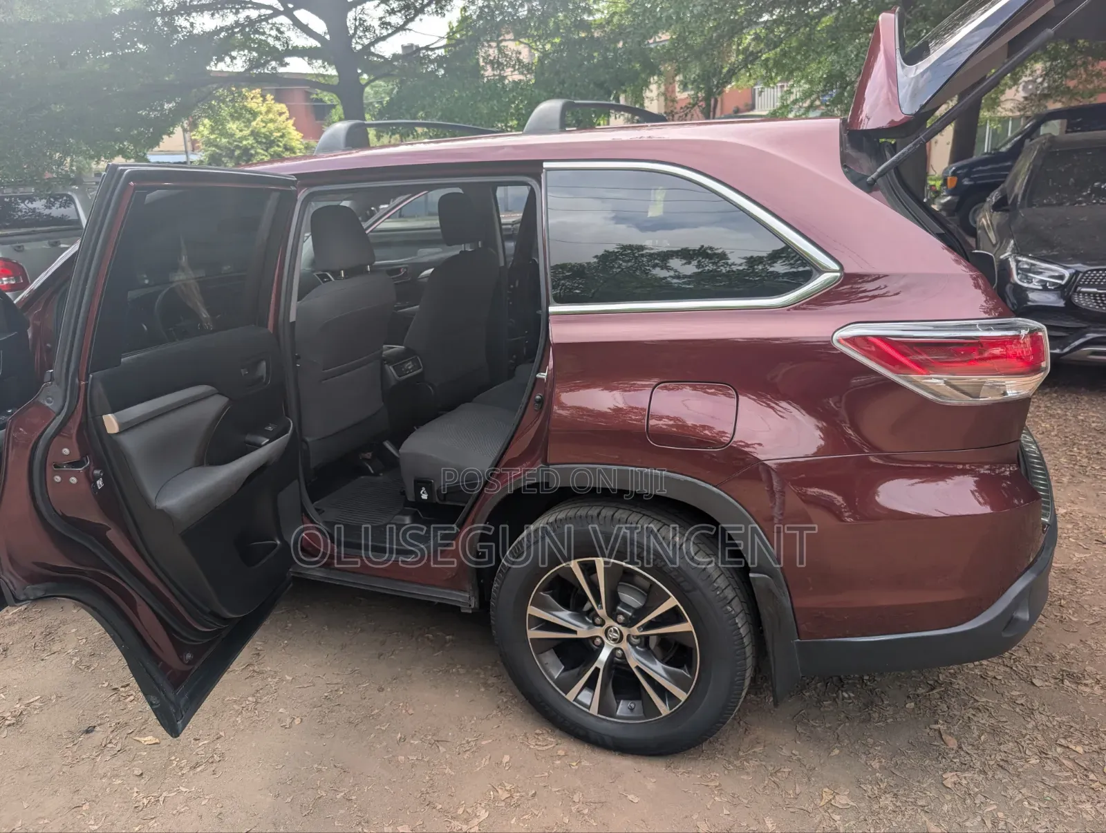 Toyota Highlander LE V6 4x4 (3.5L 6cyl 6A) 2016 Burgundy