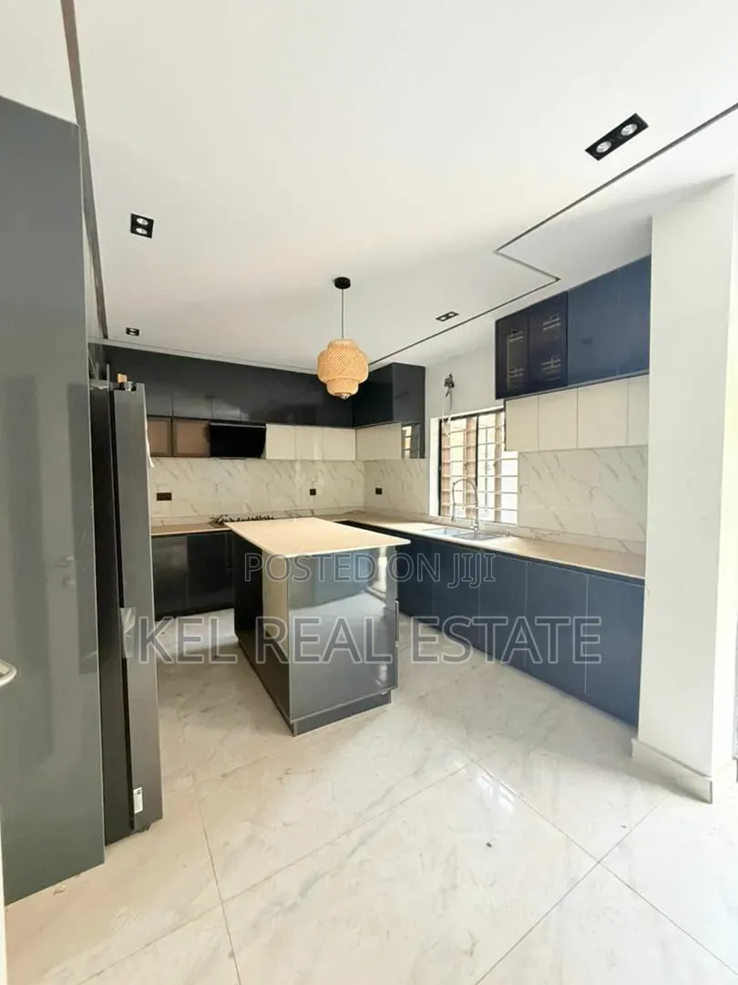 4bdrm Duplex in GRA Phase 1 for sale