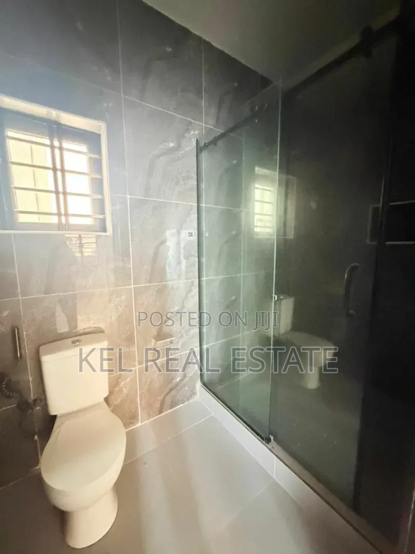 4bdrm Duplex in GRA Phase 1 for sale