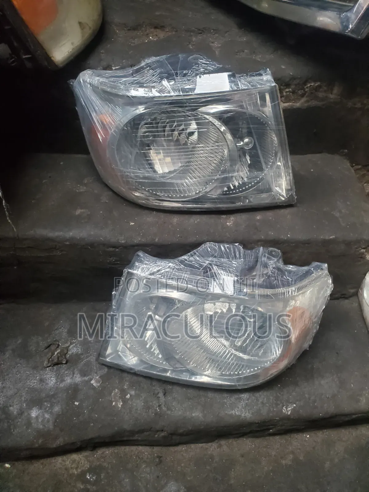 Headlight Dodge Durango 2010 Model Set