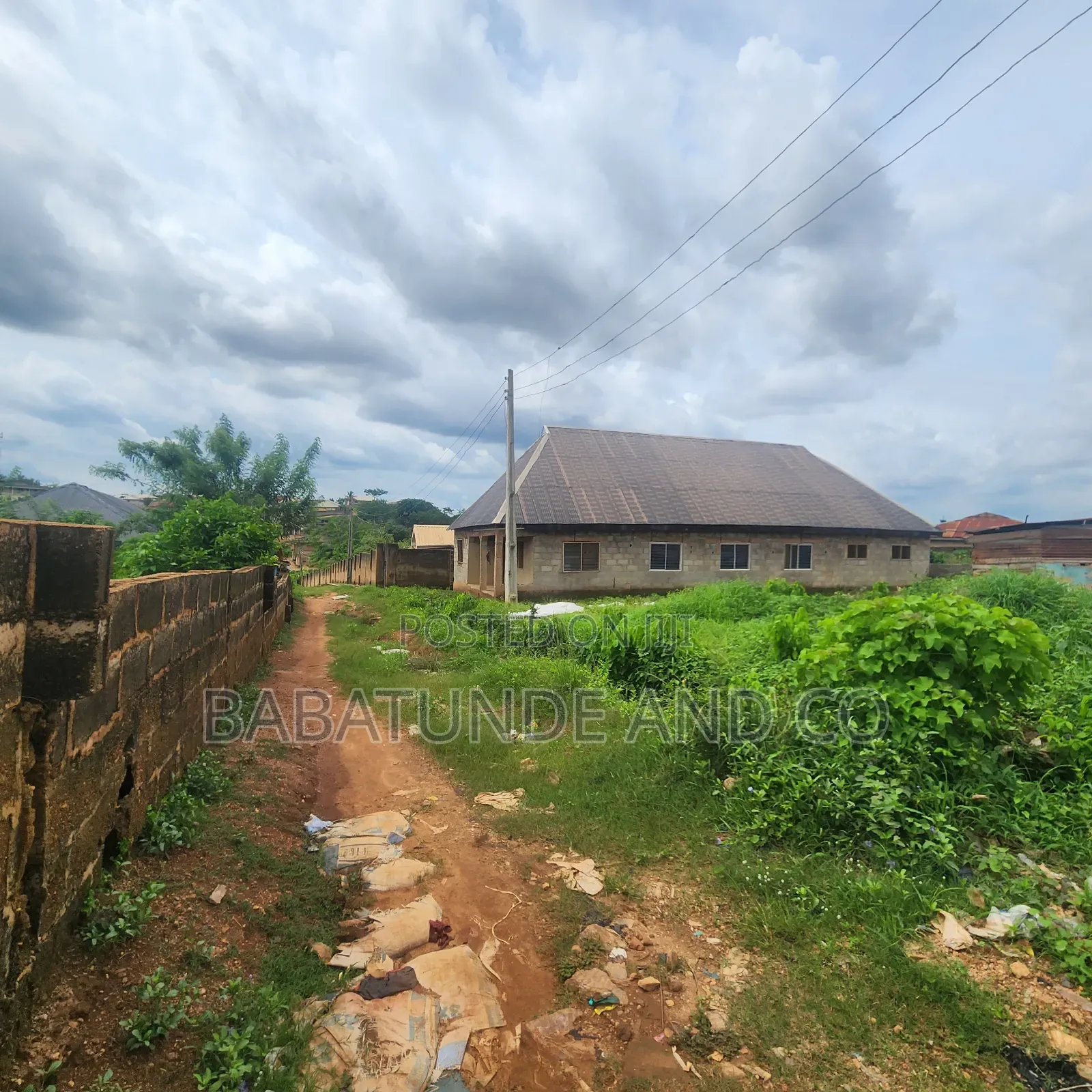 Fenced and Gated Plot of Land for Sale at Adetokun, Ologuneru Ibadan