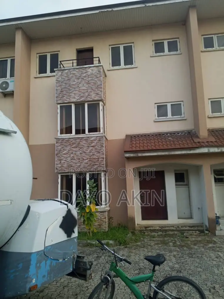 4bdrm Townhouse/Terrace in I'M, Thomas Estate for sale