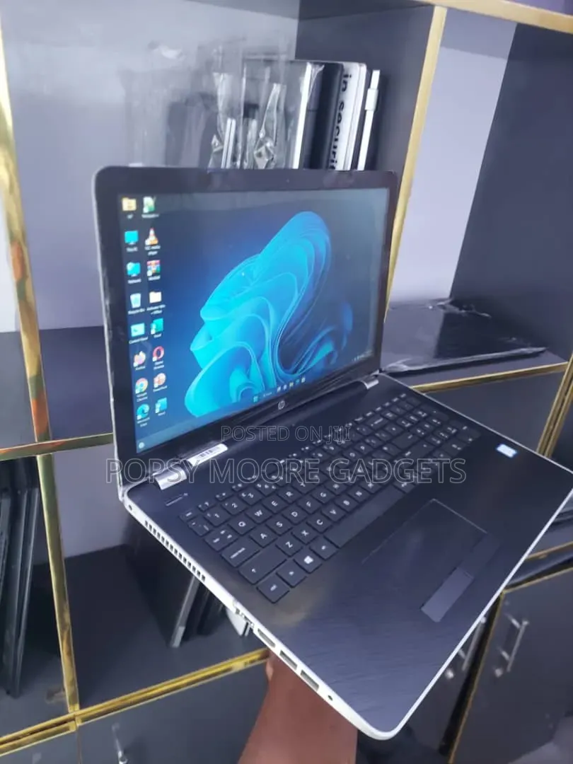 Laptop HP 240 G8 8GB Intel Core i5 SSD 128GB