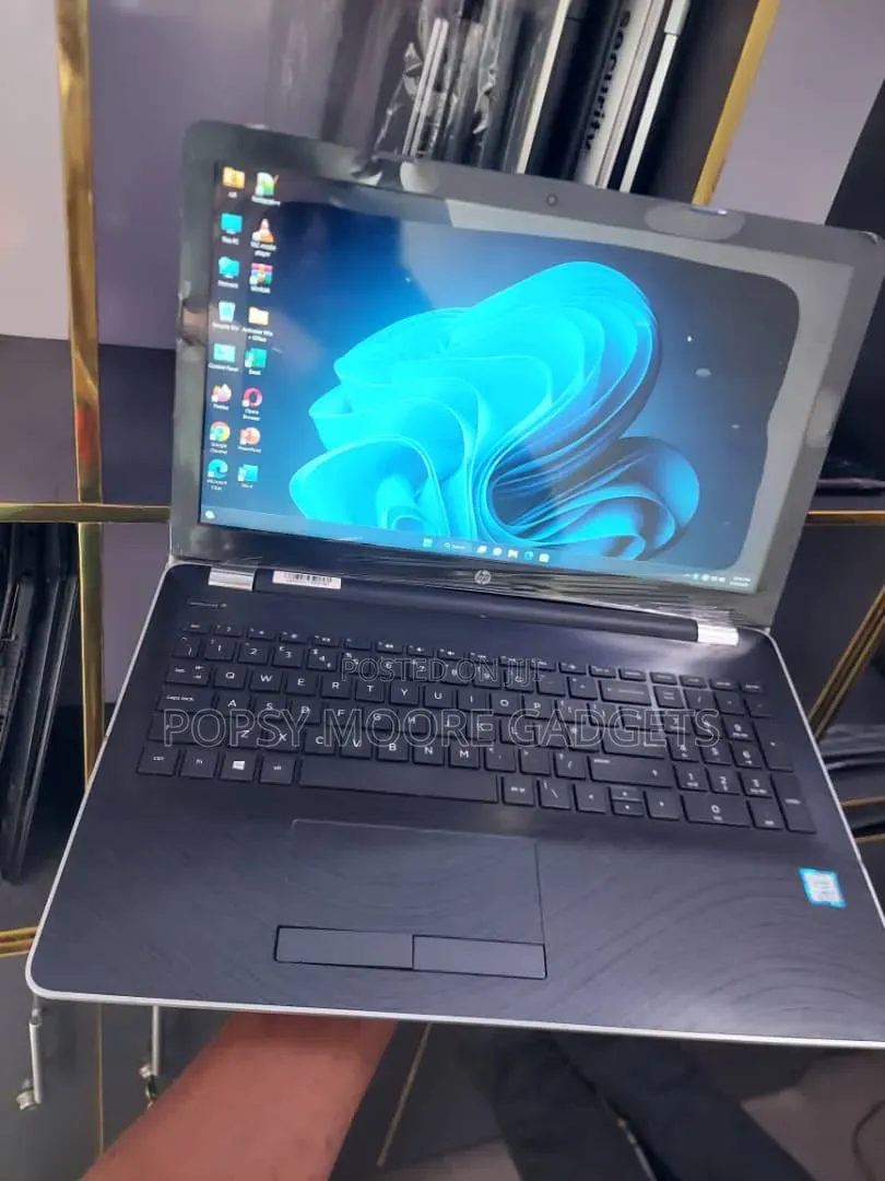 Laptop HP 240 G8 8GB Intel Core i5 SSD 128GB
