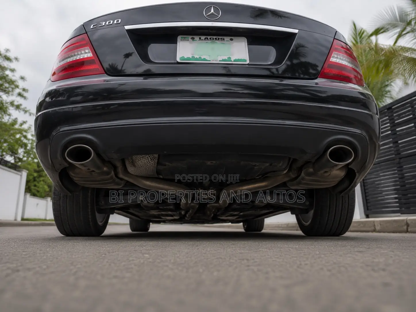 Mercedes-Benz C300 2011 Black