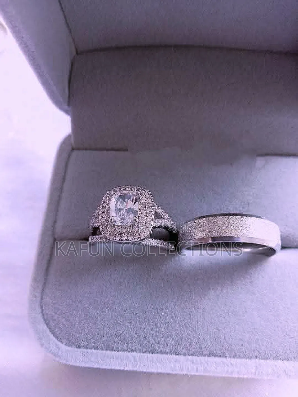 Non-Fading Titanium Steel and Cute Solid Zirconia Couple's Ring Set