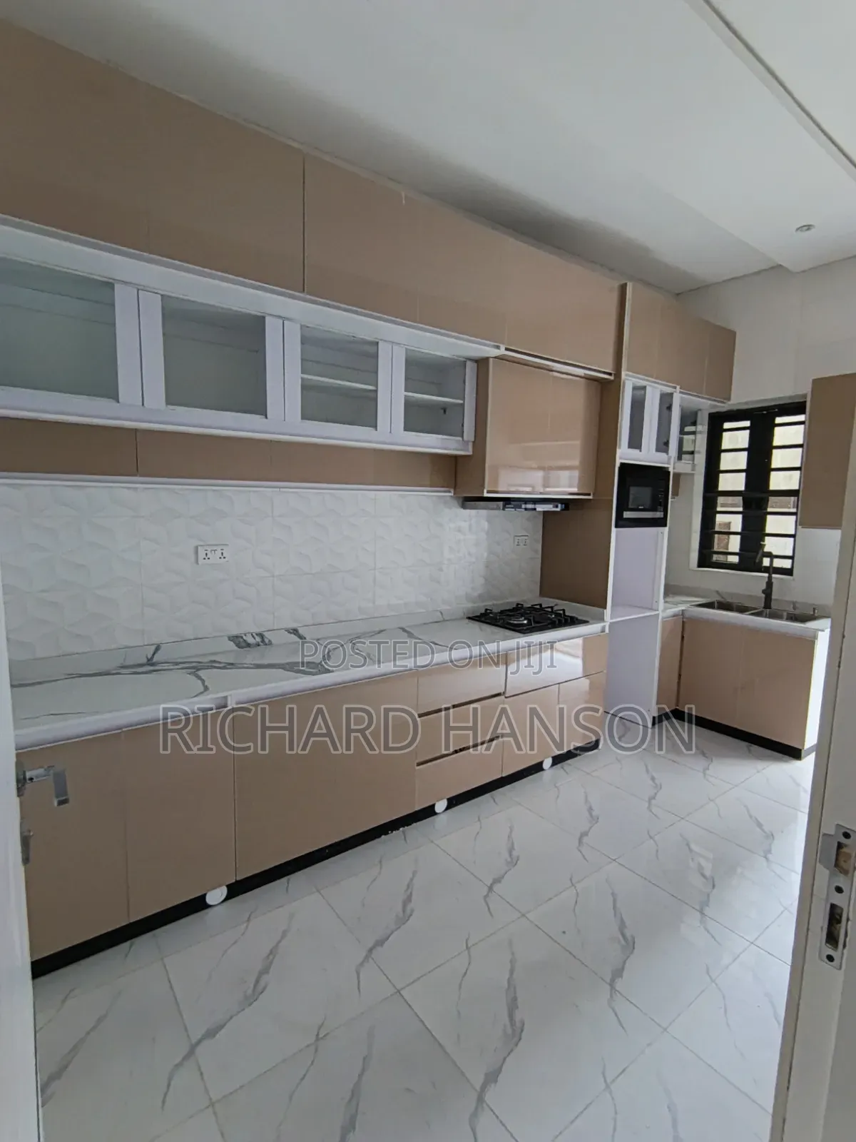 4bdrm Duplex in Very Secured, Sangotedo for rent