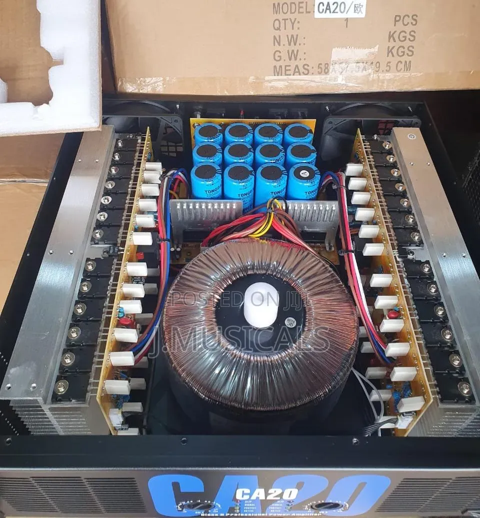 High Capacity Ca20 Power Amplifier (52 Transistors, 12 Capacitors)