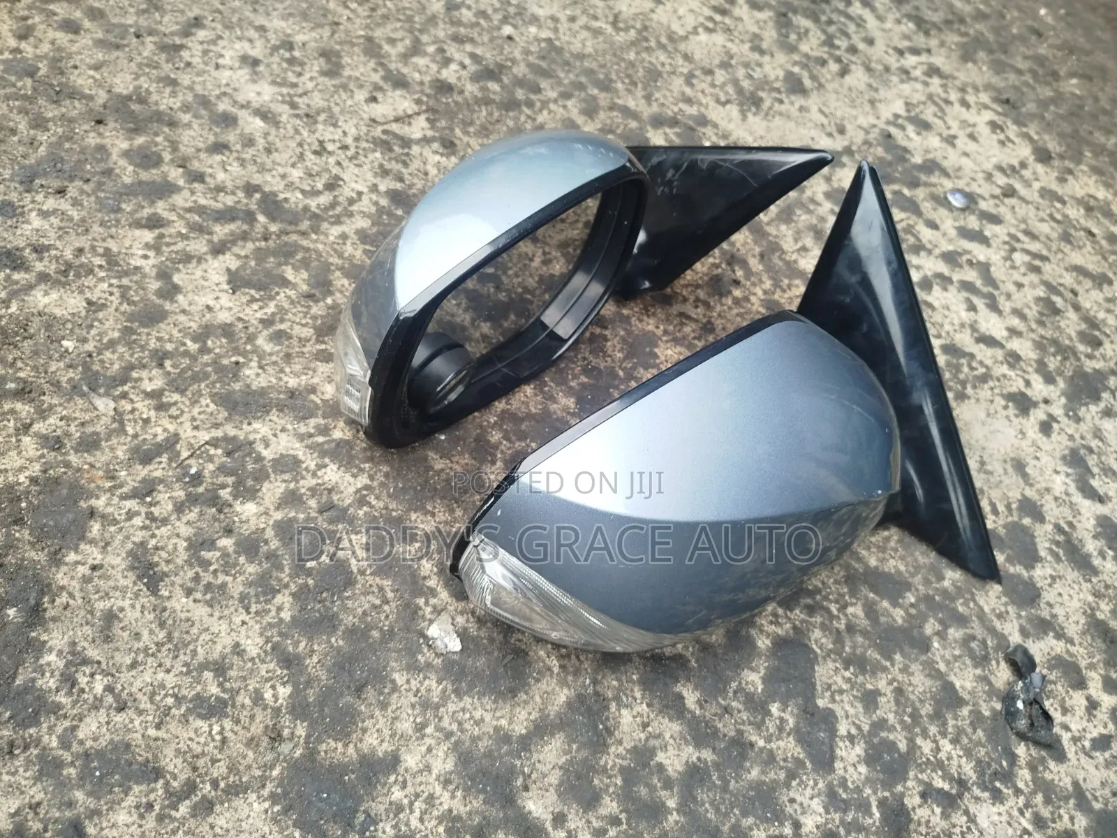 Infiniti Q50 2020-2024 Side Mirrors With Camera