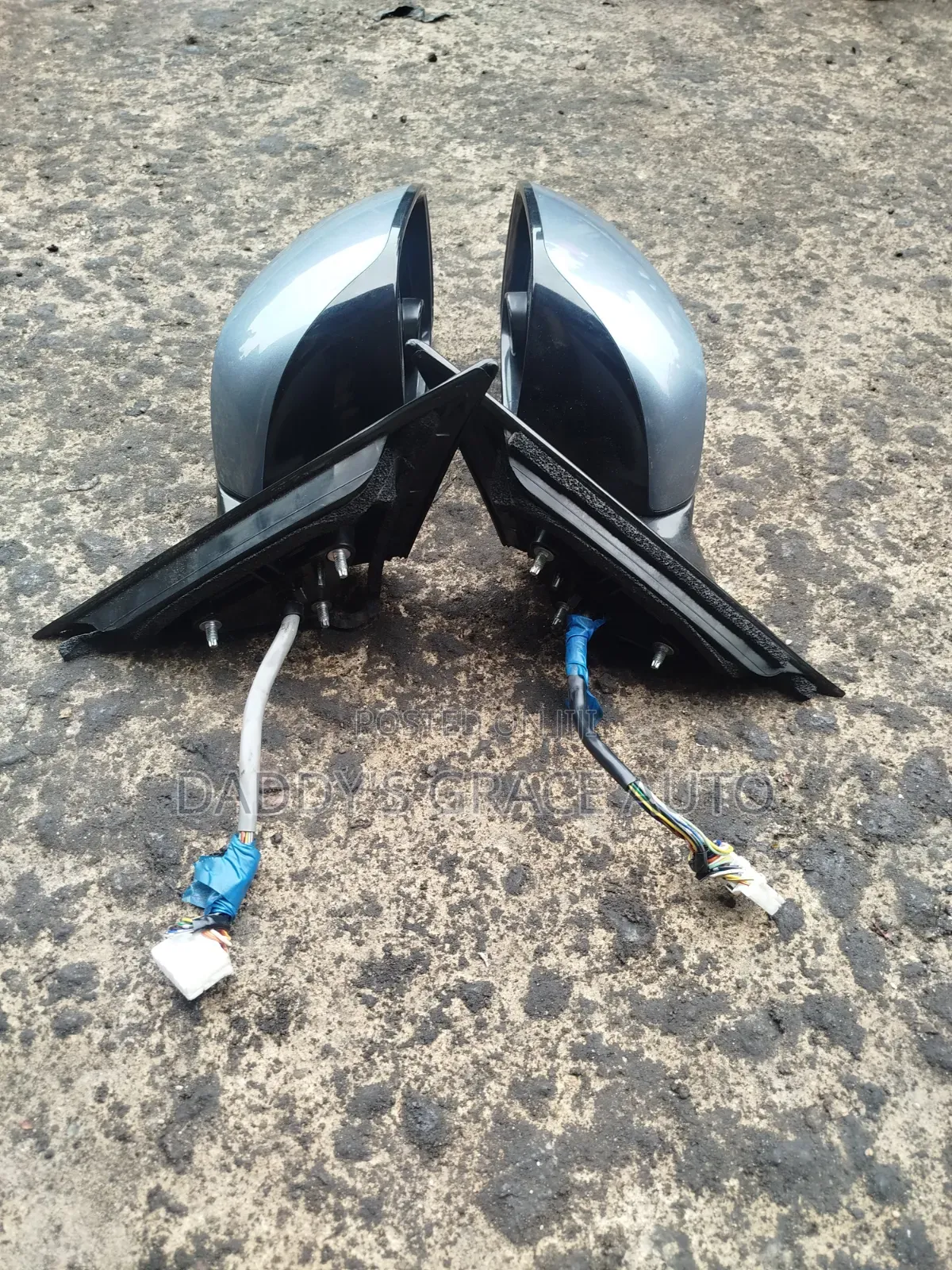 Infiniti Q50 2020-2024 Side Mirrors With Camera