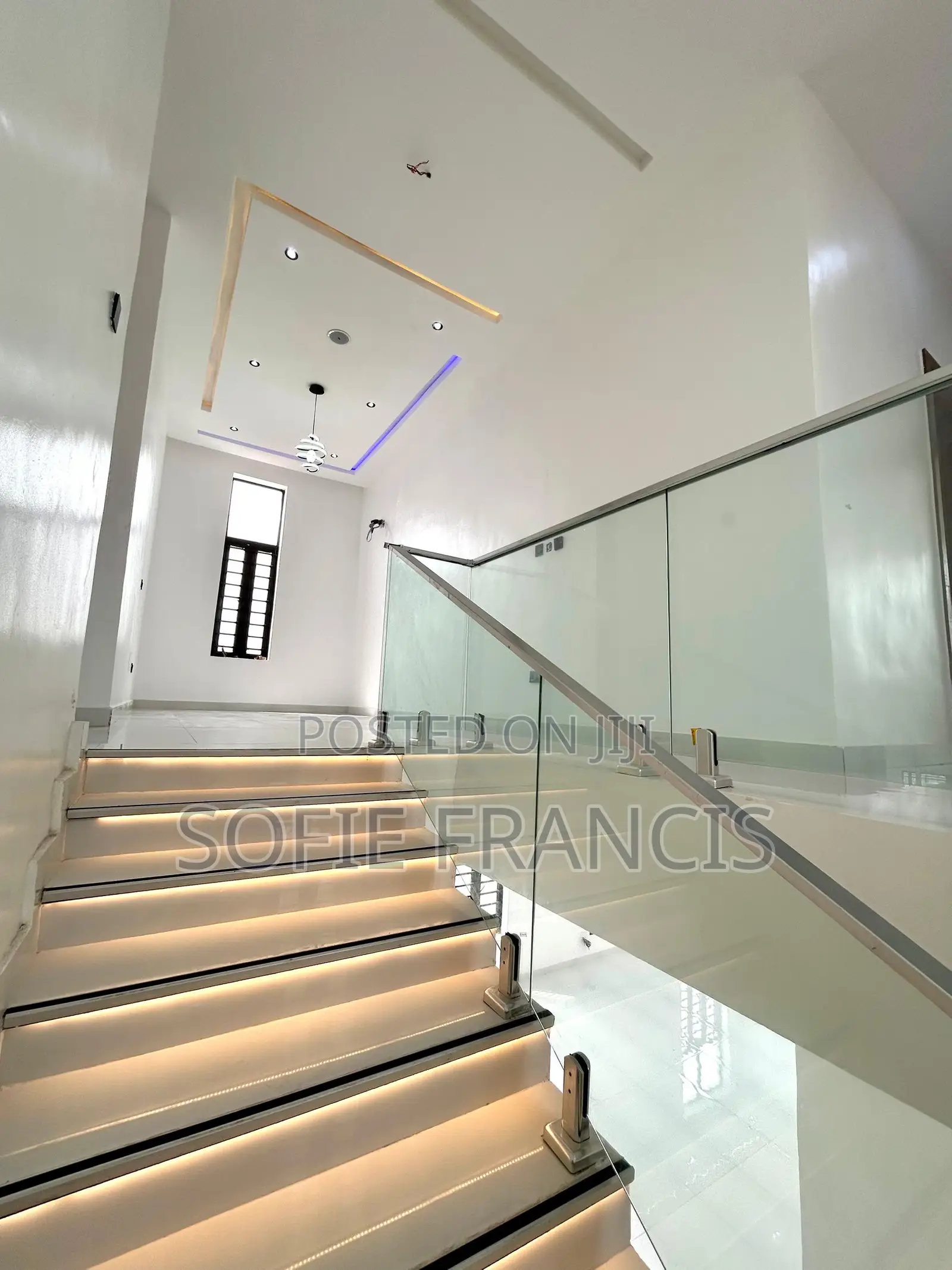 5bdrm Duplex in Sangotedo for sale
