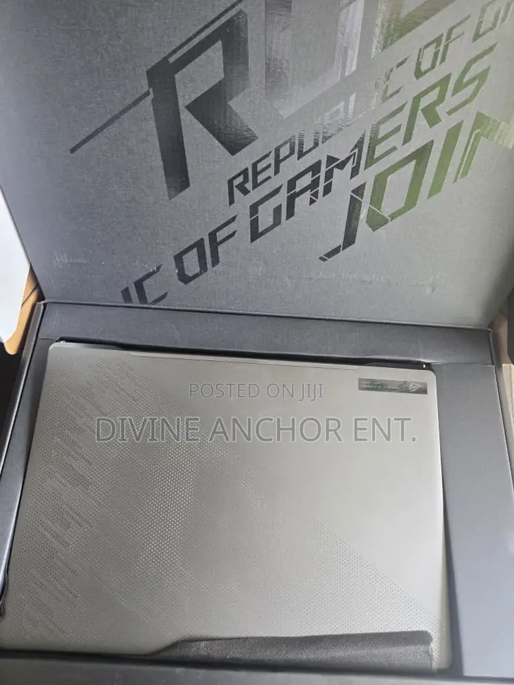 Laptop Asus ROG Zephyrus G16 16GB Intel Core i7 SSD 512GB