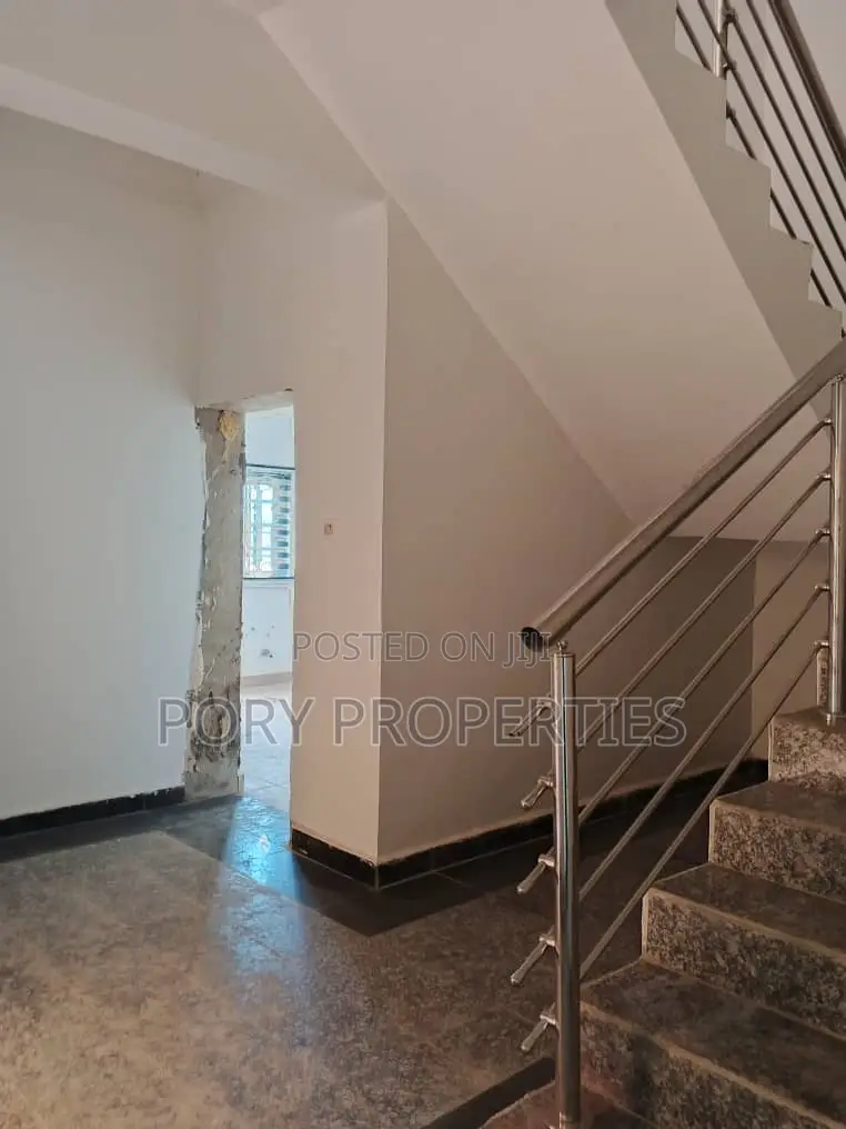 20bdrm Duplex in Jabi for sale
