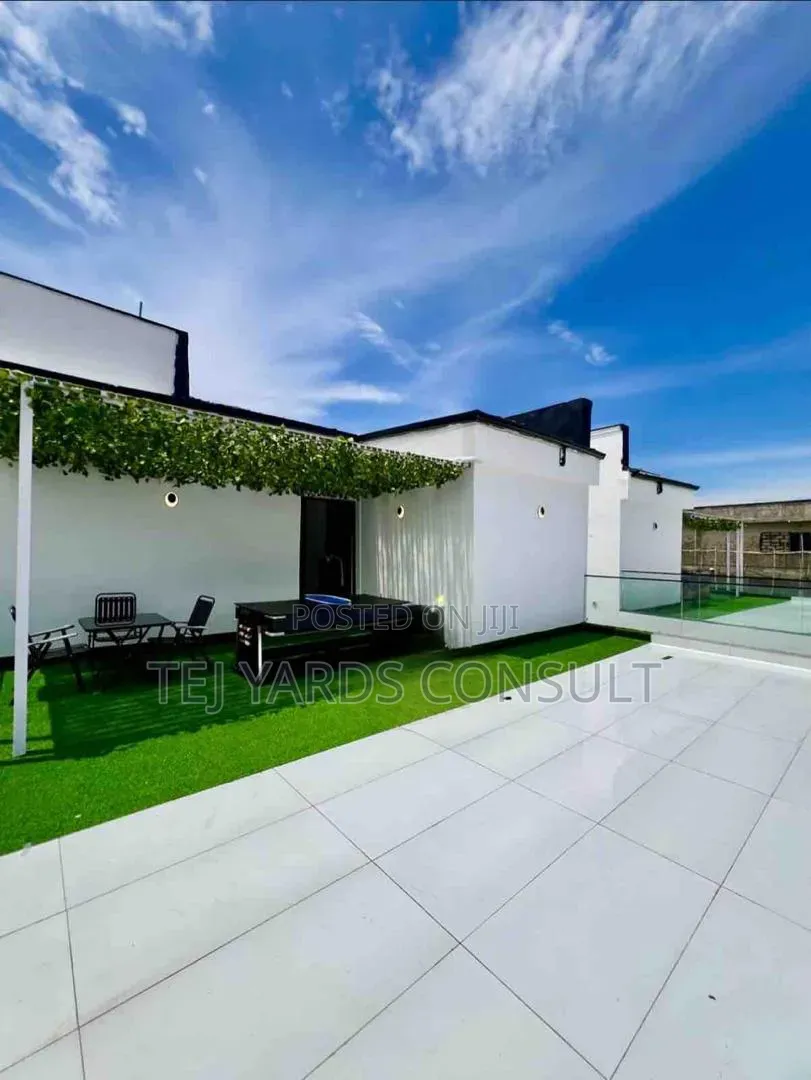 Furnished 5bdrm House in Osapa london for sale