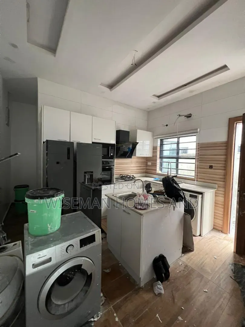 4bdrm Duplex in Chevron Lekki for rent