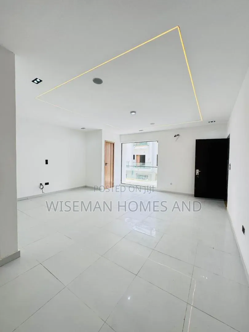 2bdrm Apartment in Harris Drive Lekki, VGC / Ajah for rent