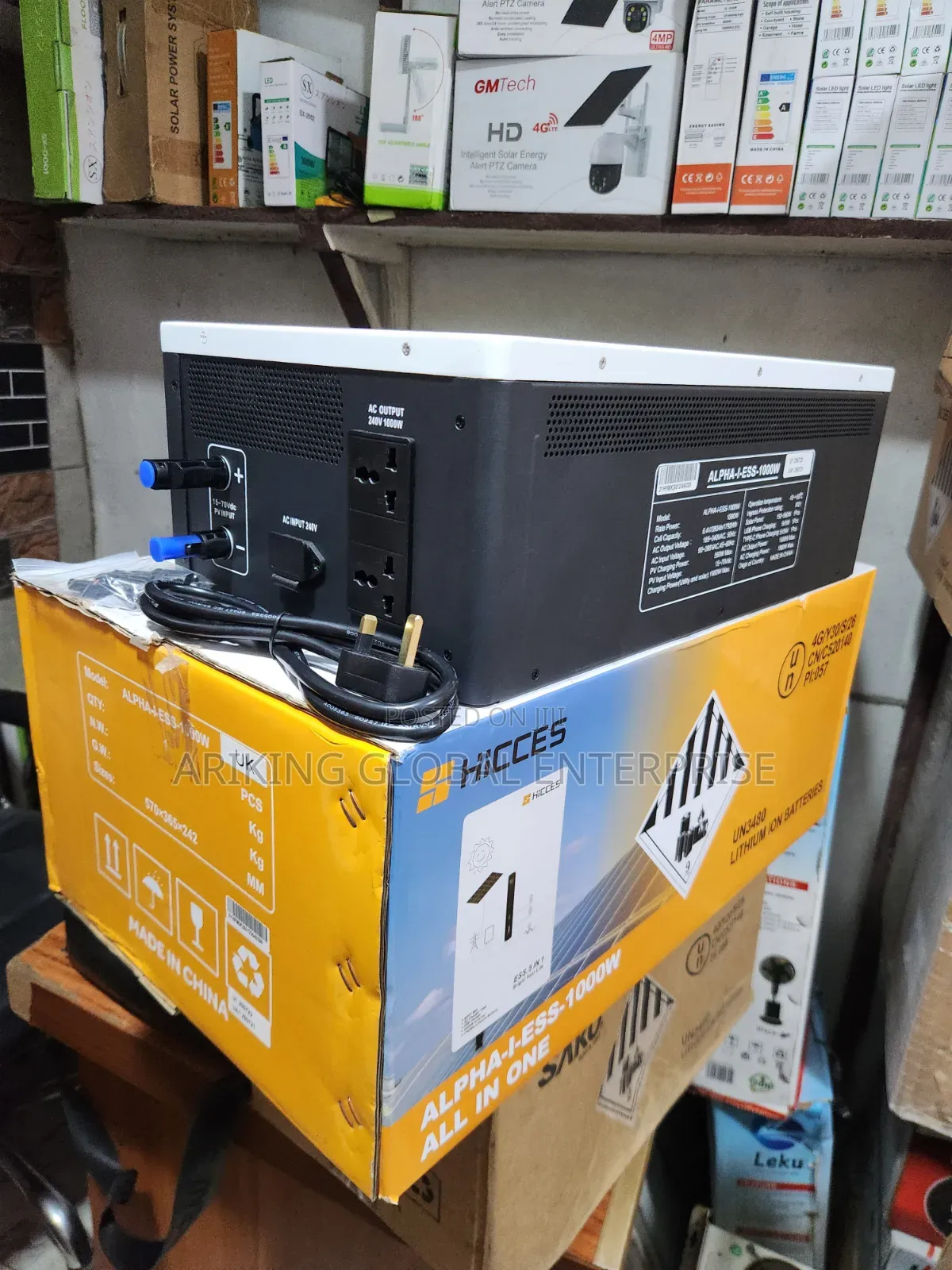 2kwh Lithium Battery Solar Generator System With 1000w Output Capacity