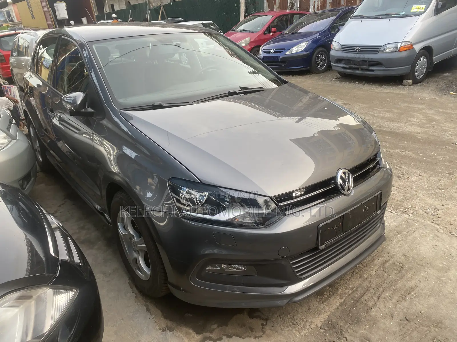 Volkswagen Polo 2016 Gray