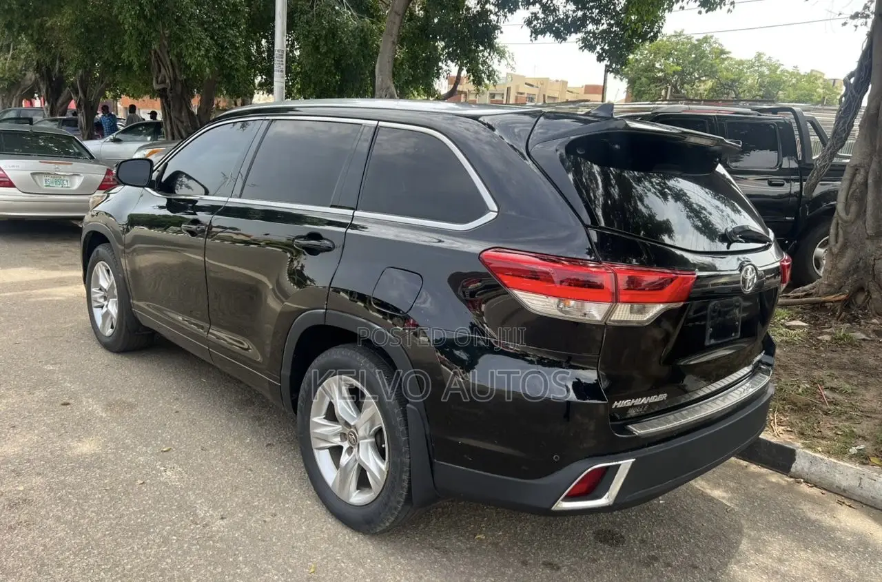 Toyota Highlander 2018 Black