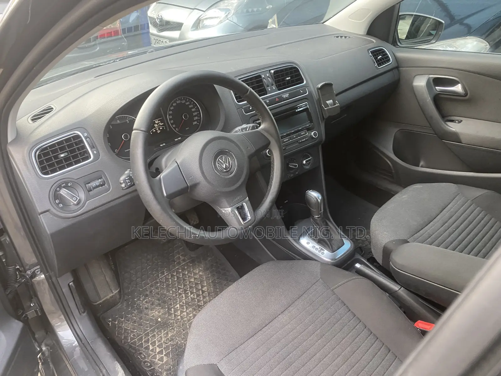 Volkswagen Polo 2016 Gray