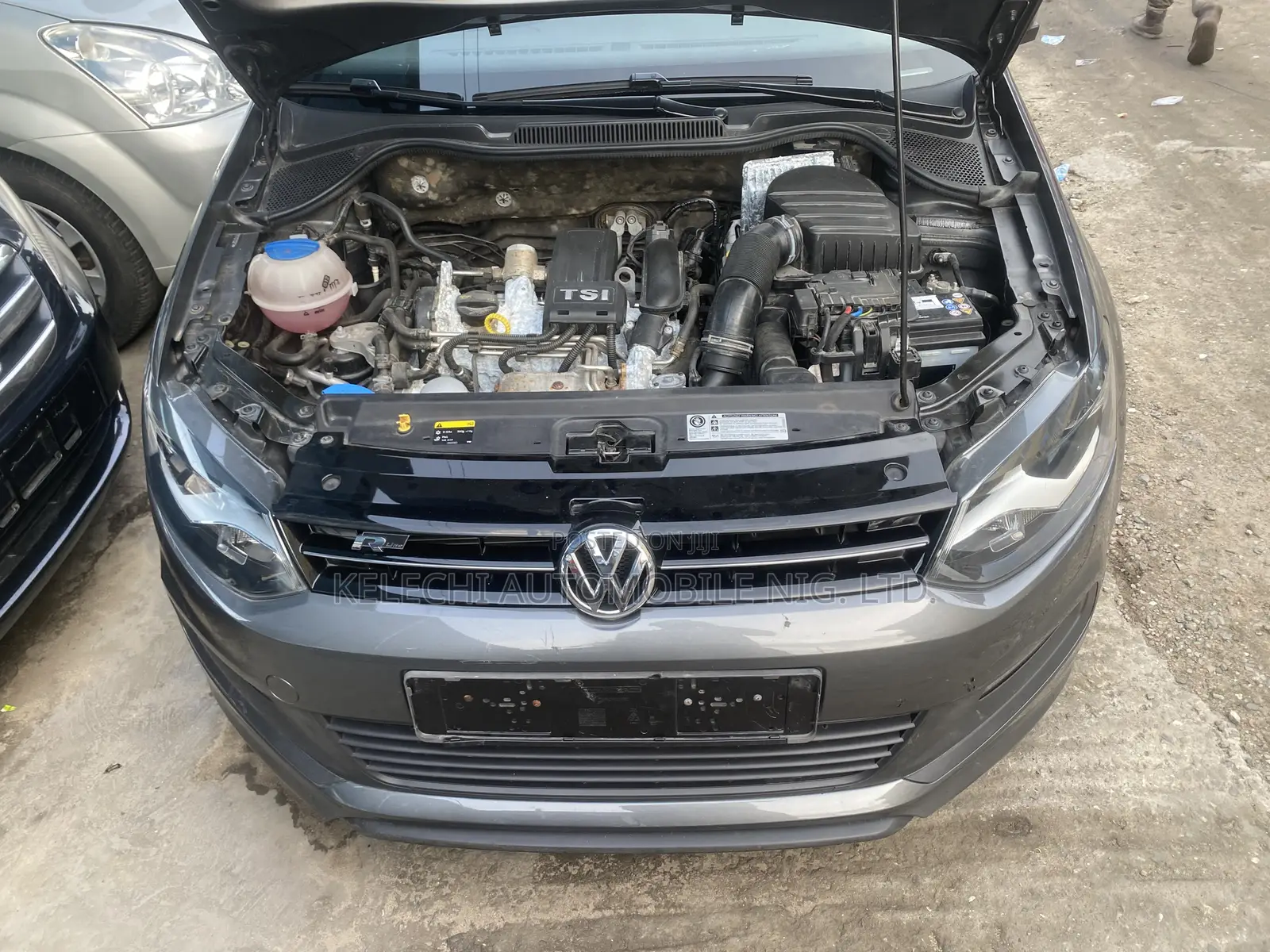 Volkswagen Polo 2016 Gray