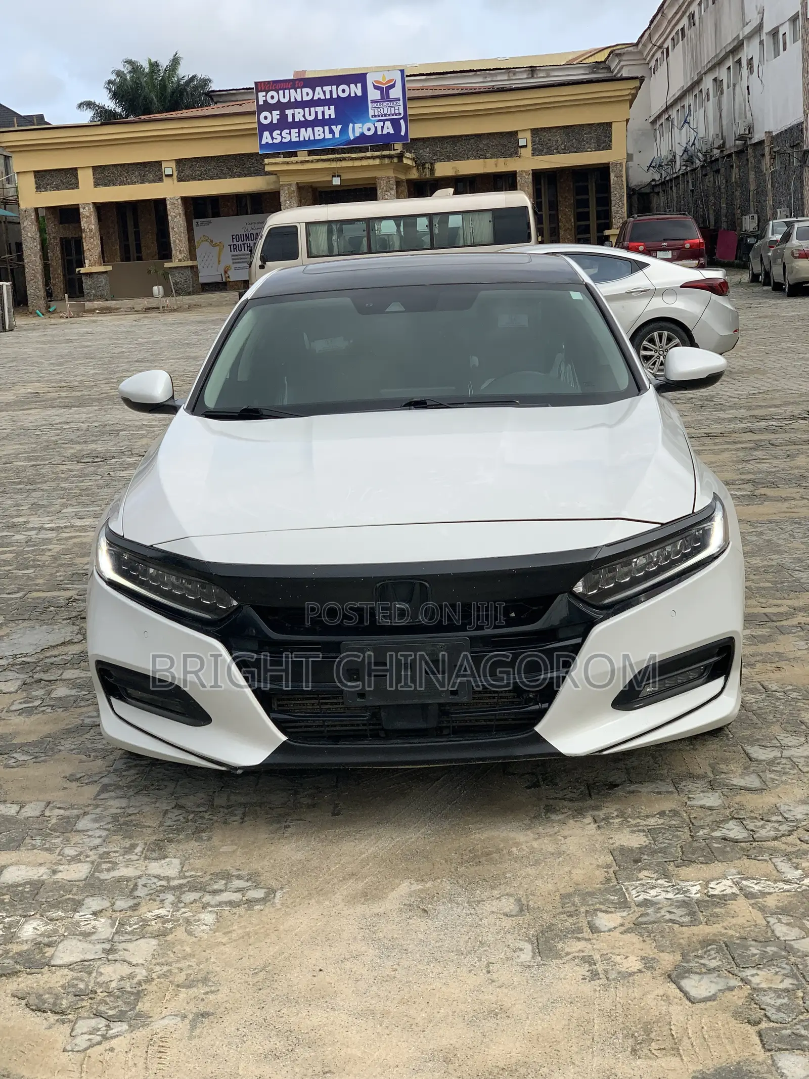 Honda Accord Touring 2018 White
