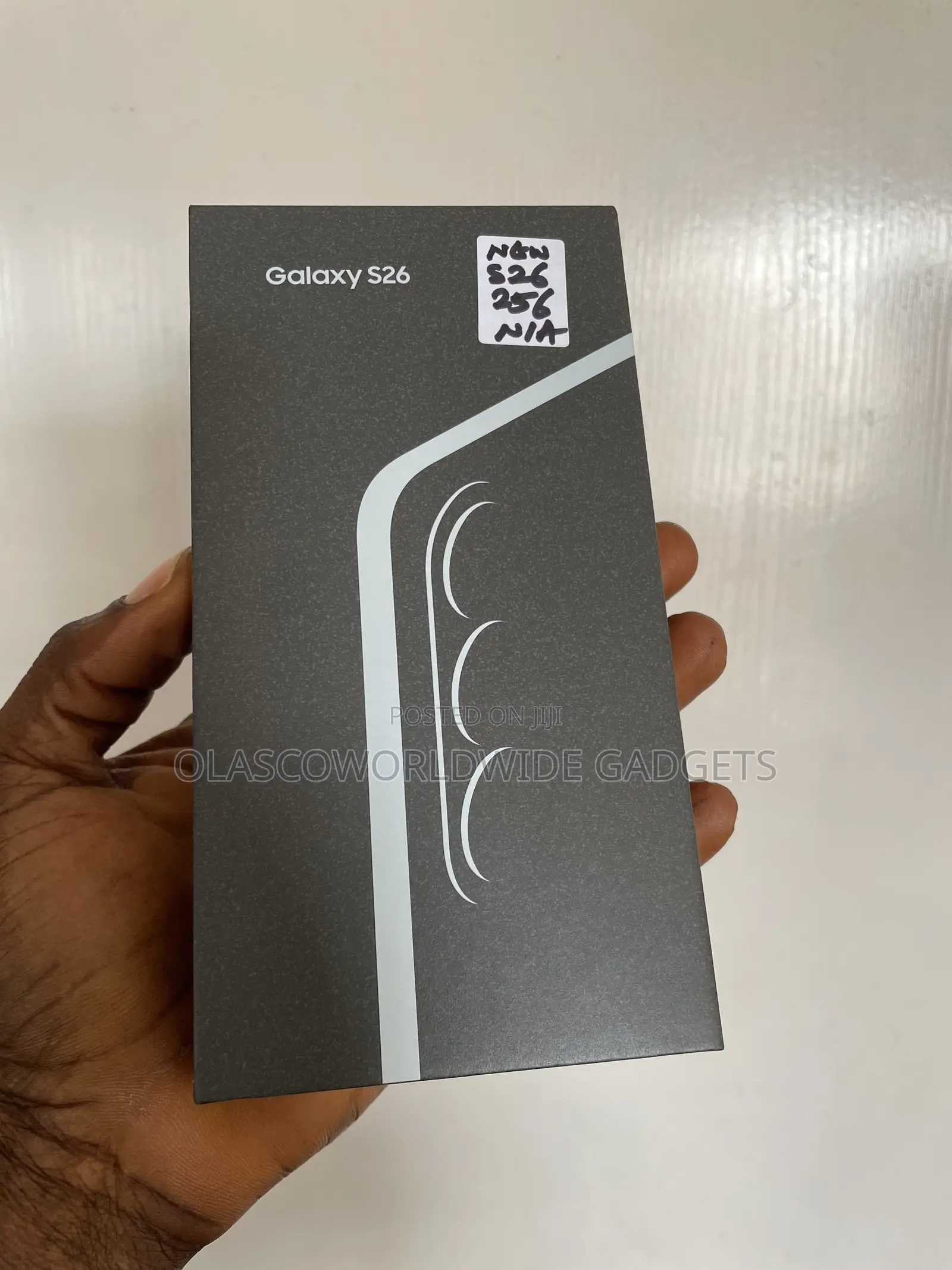 New Samsung Galaxy s26 256 GB