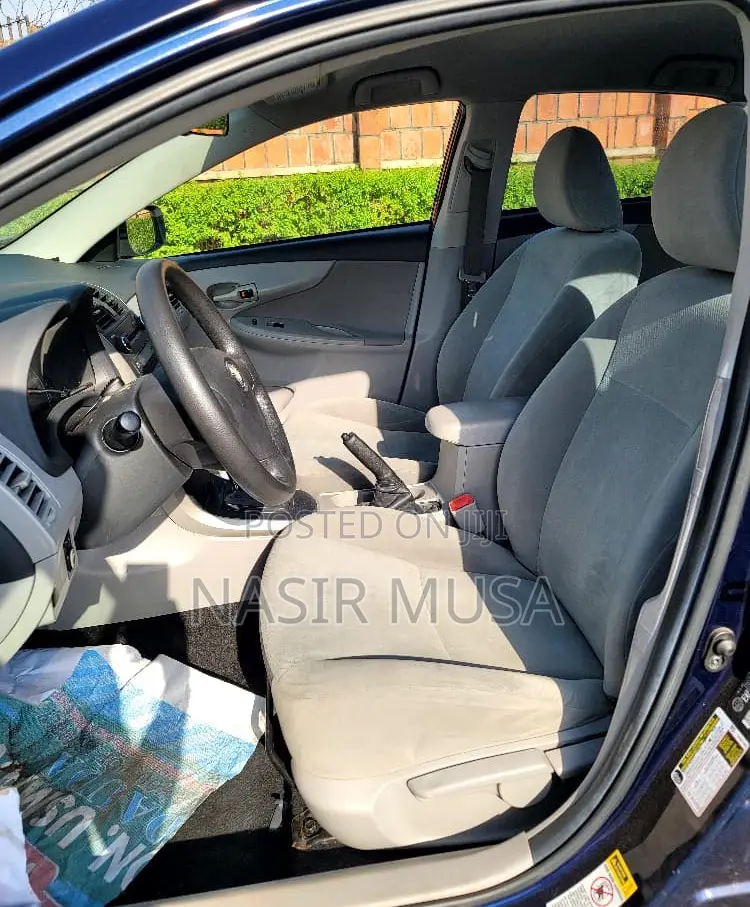 Toyota Corolla 2011 Blue
