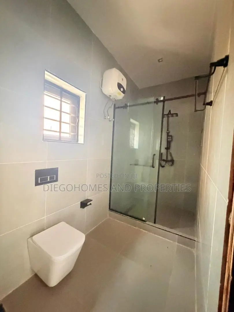 4bdrm Duplex in Magodo for sale