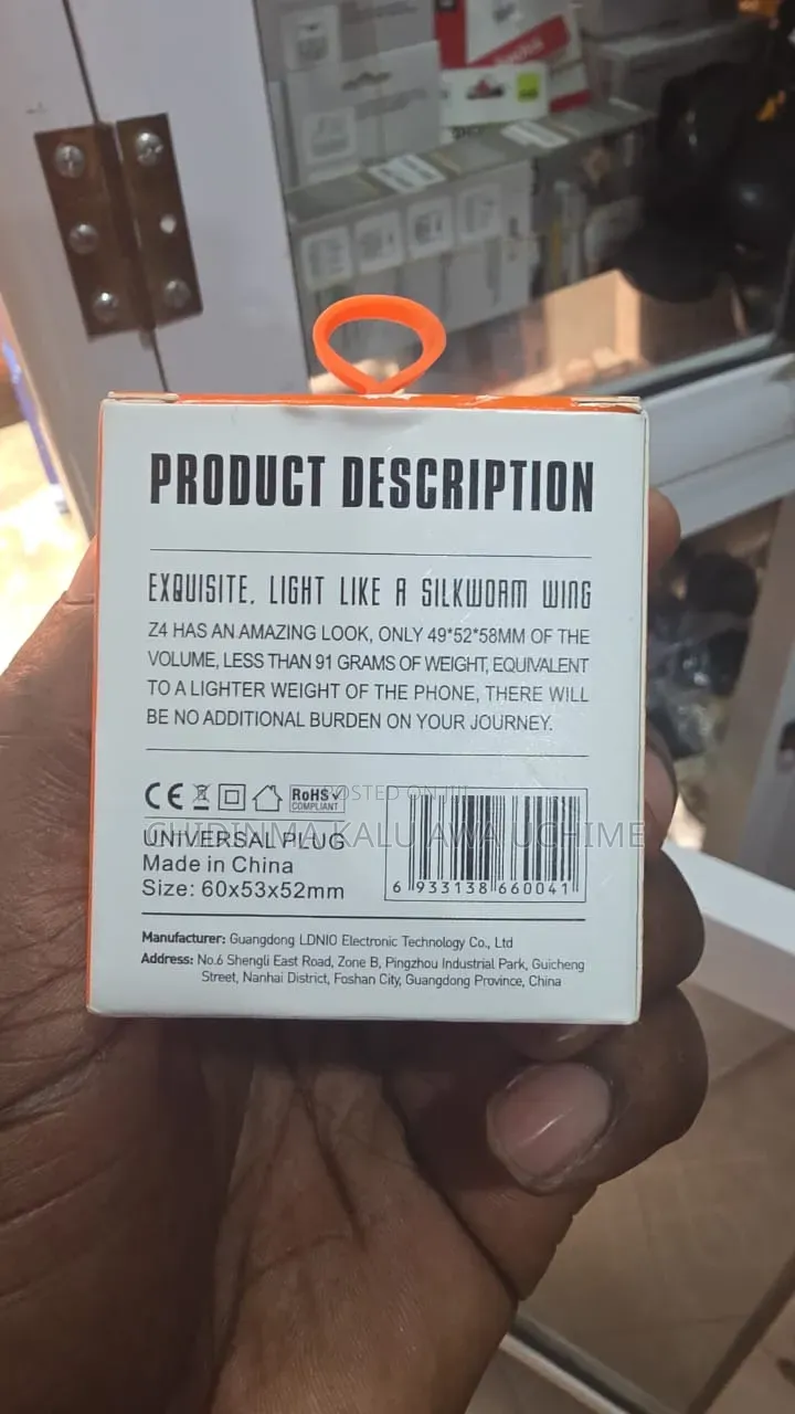 Ldnio Z4 Universal Travel Adapter