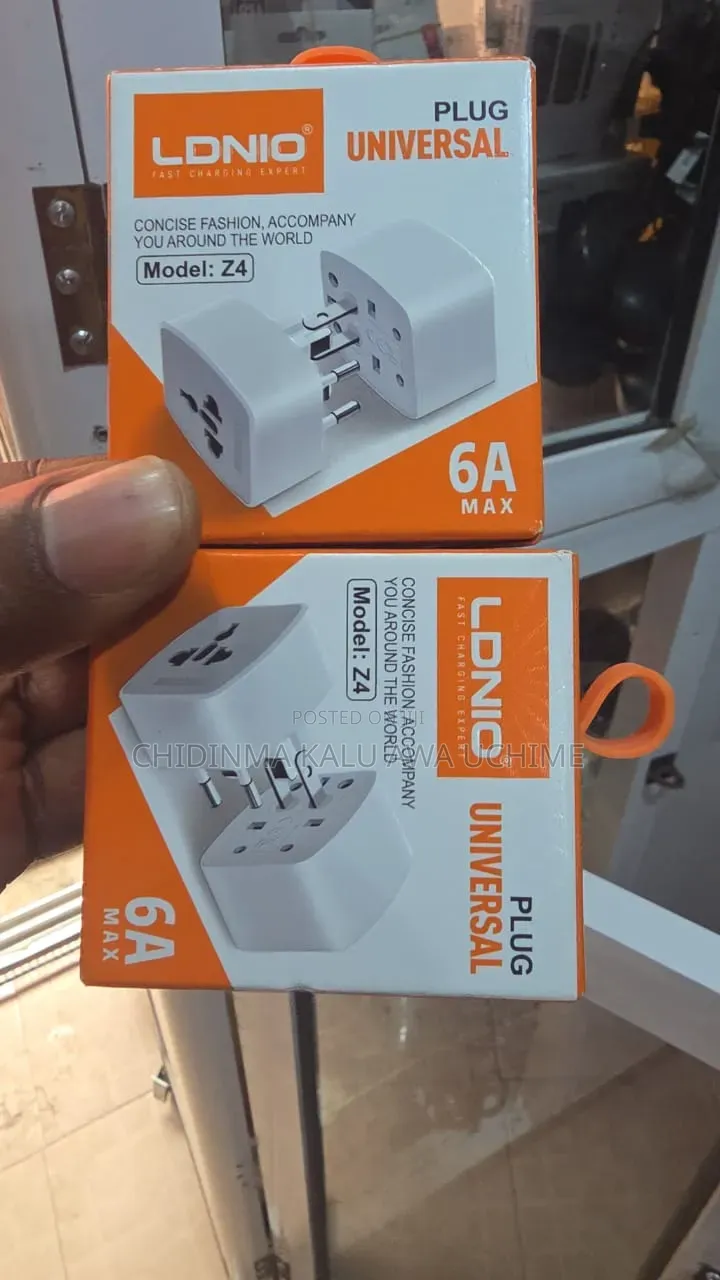 Ldnio Z4 Universal Travel Adapter
