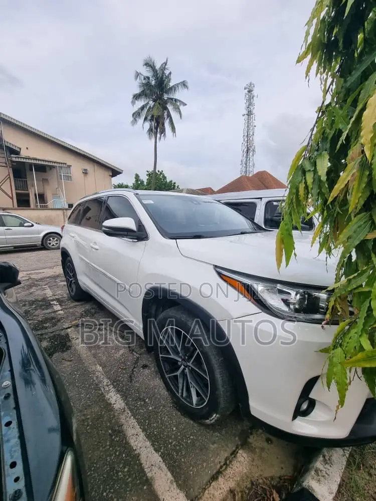 Toyota Highlander Limited 4x4 V6 (3.5L 6cyl 8A) 2018 White