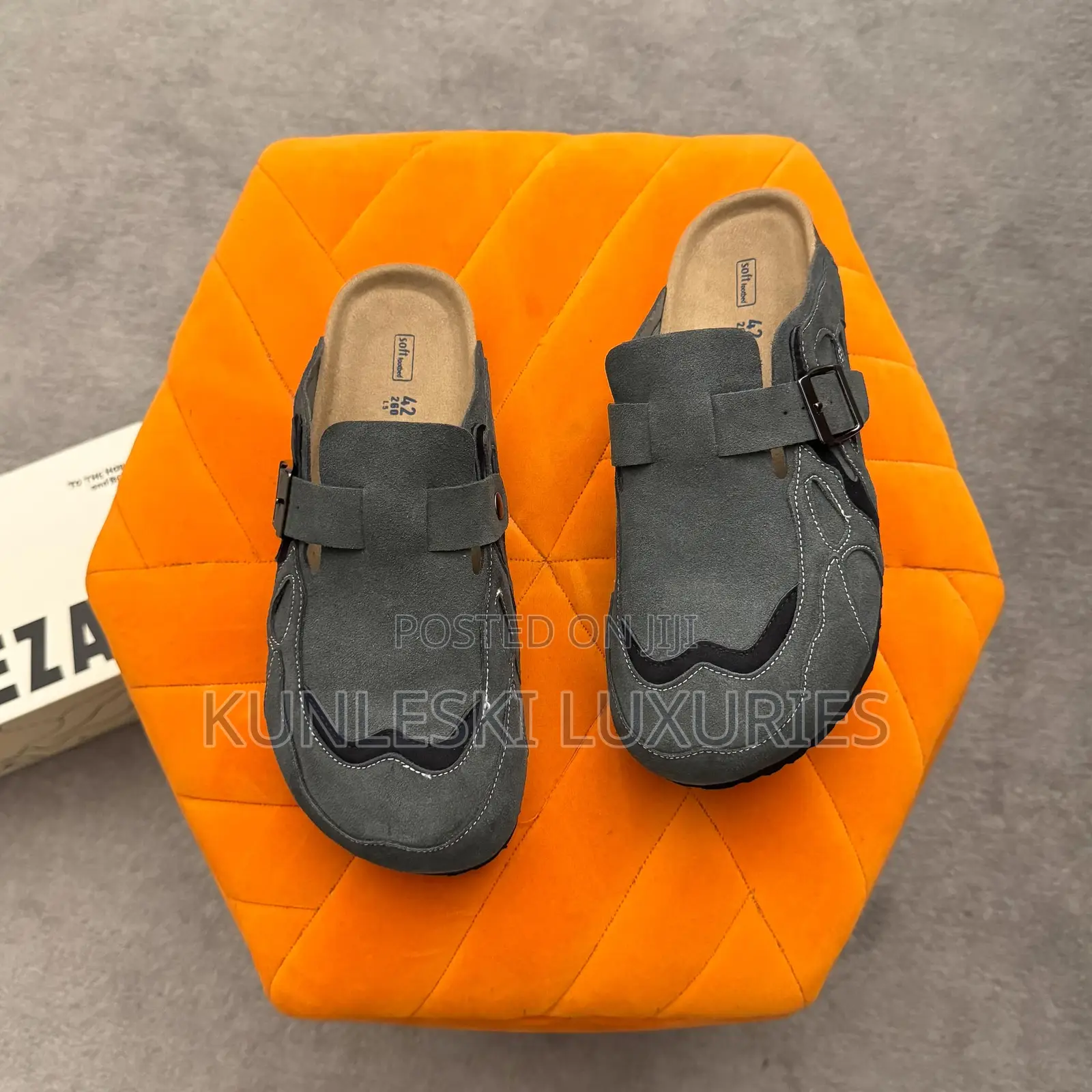 Original Qeezaza Mules