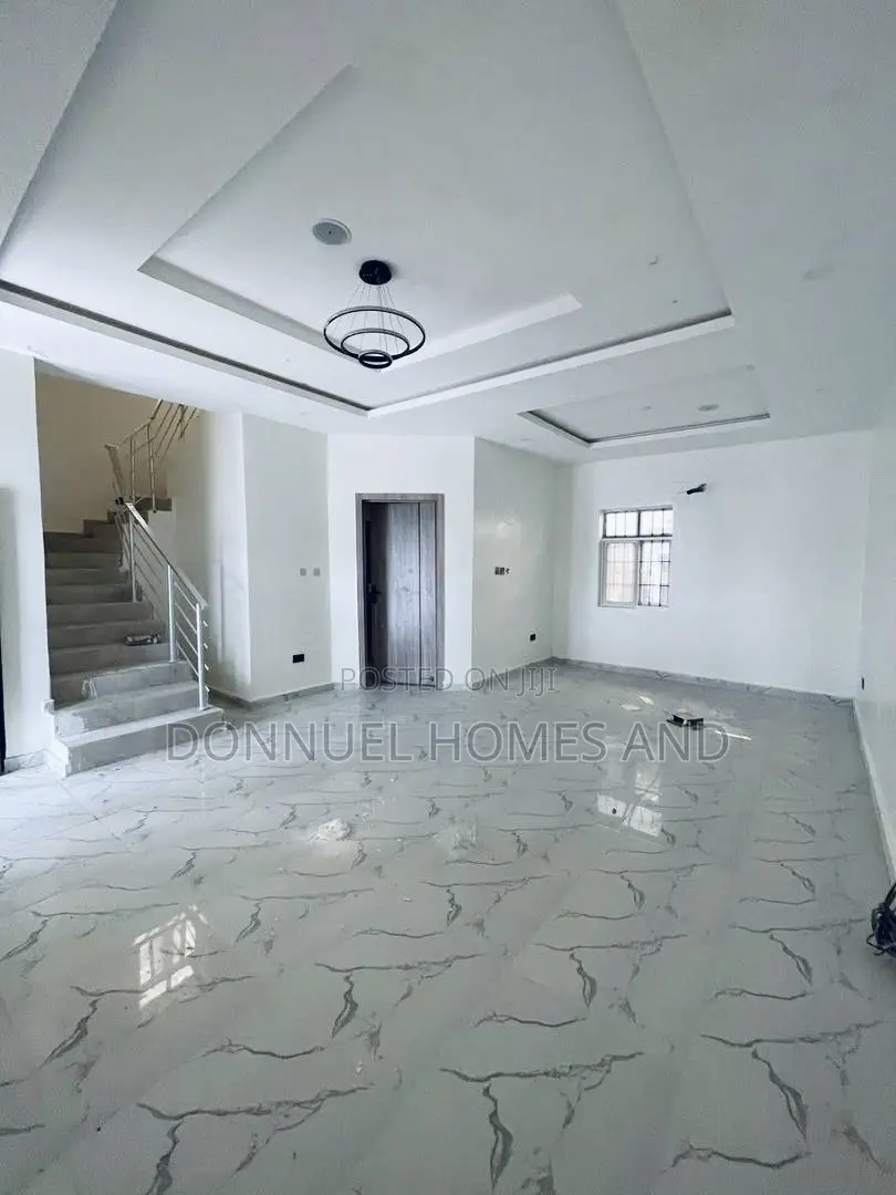 3bdrm Townhouse / Terrace in VGC / Ajah for rent