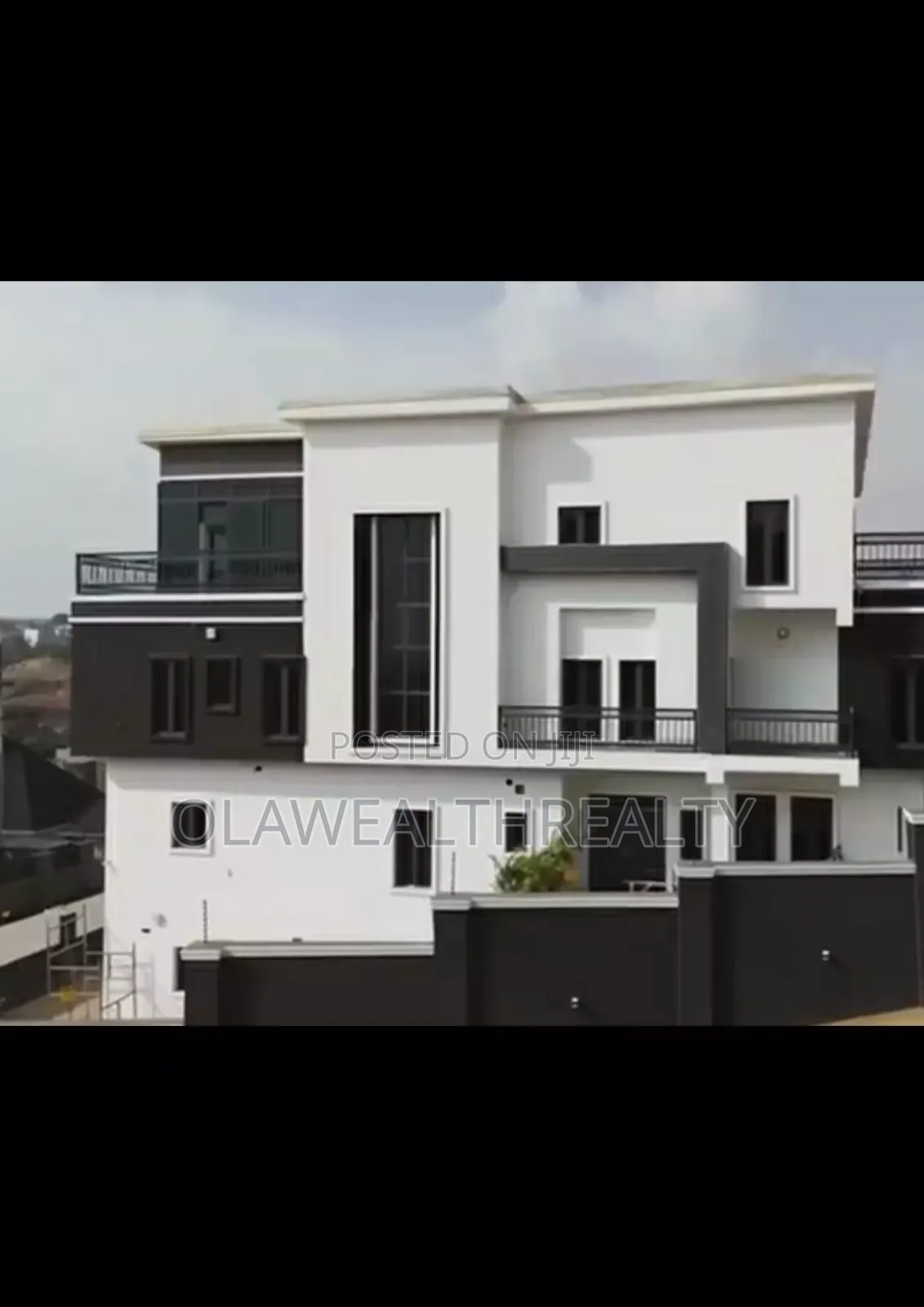 6bdrm Duplex in Guzape District for sale