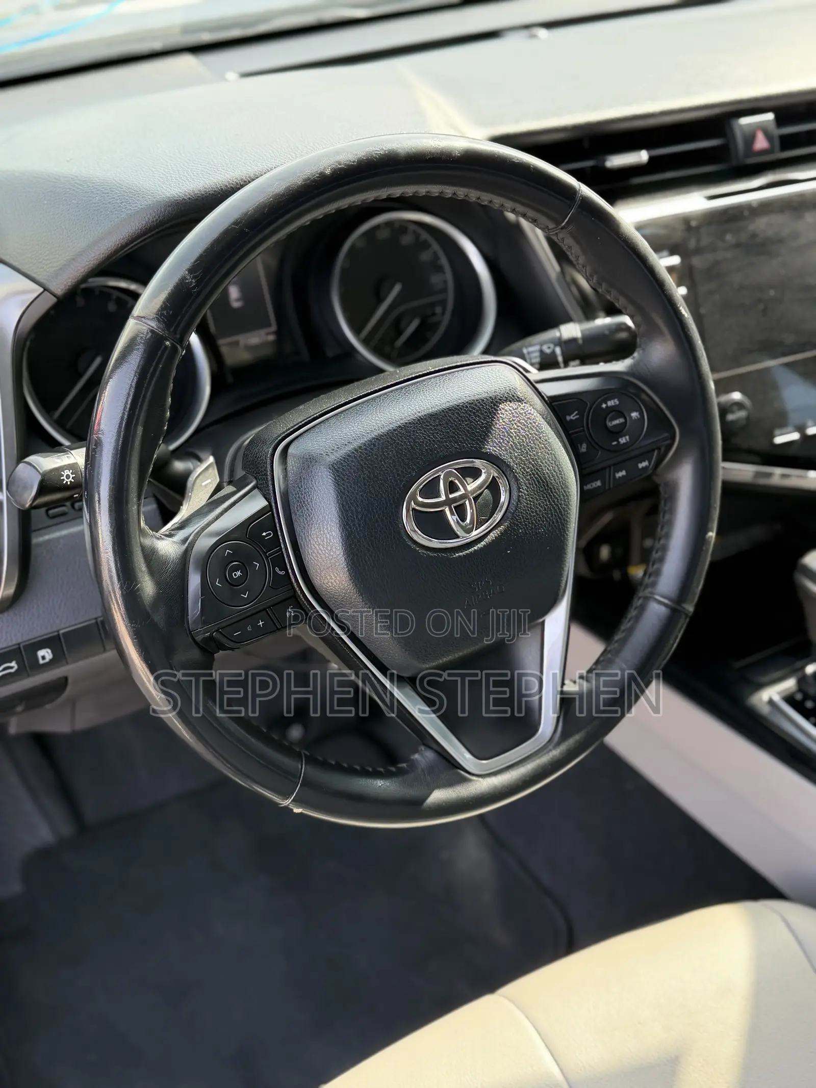 Toyota Camry 2018 Blue