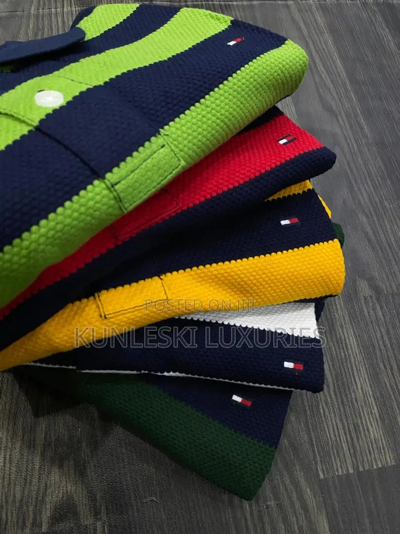 Original Tommy Hilfiger Strip Collar Neck