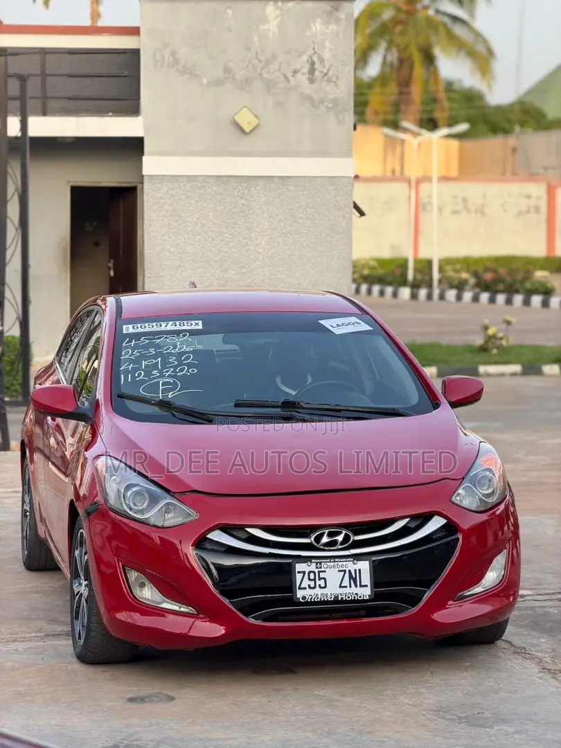 Hyundai Elantra GT 2013 Red