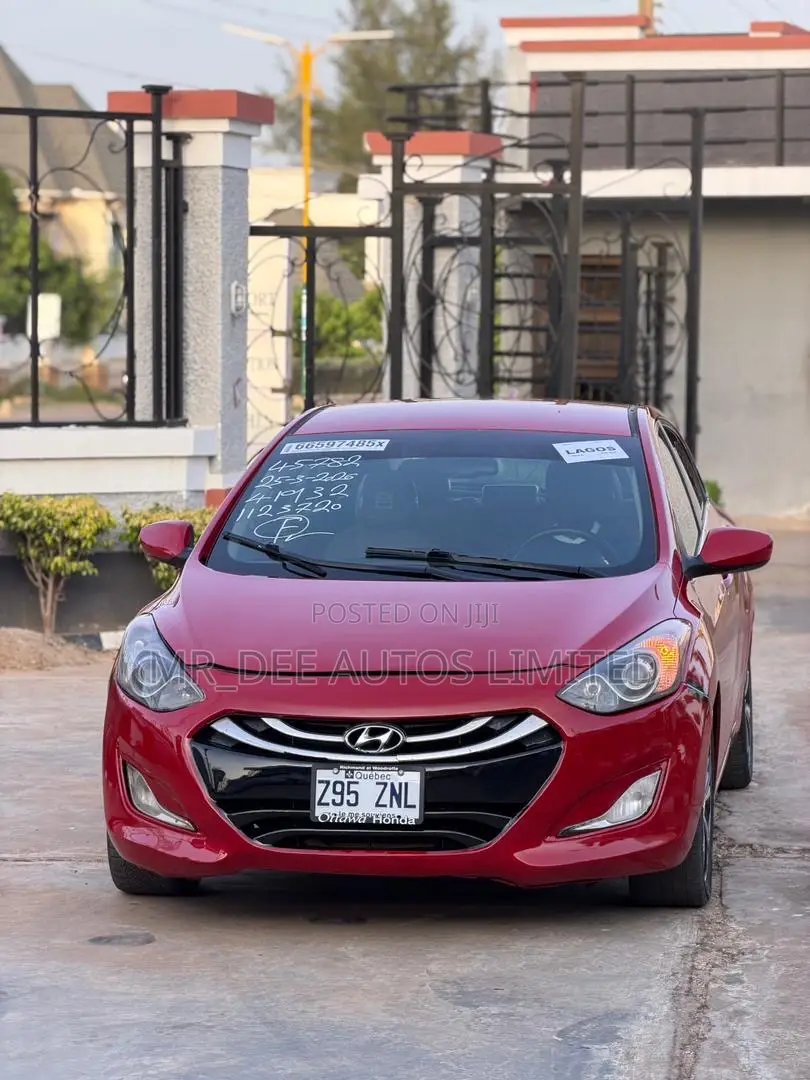 Hyundai Elantra GT 2013 Red