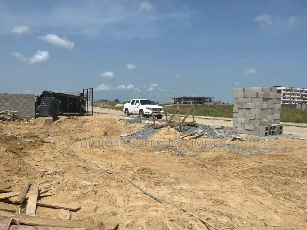 2bdrm Maisonette in Laguna Seaview, Lekki Phase 1 for sale