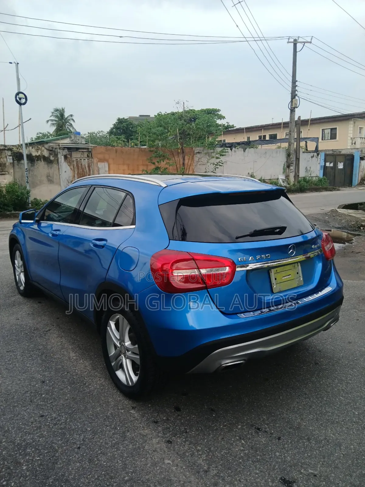 Mercedes-Benz GLA 250 2015 Blue