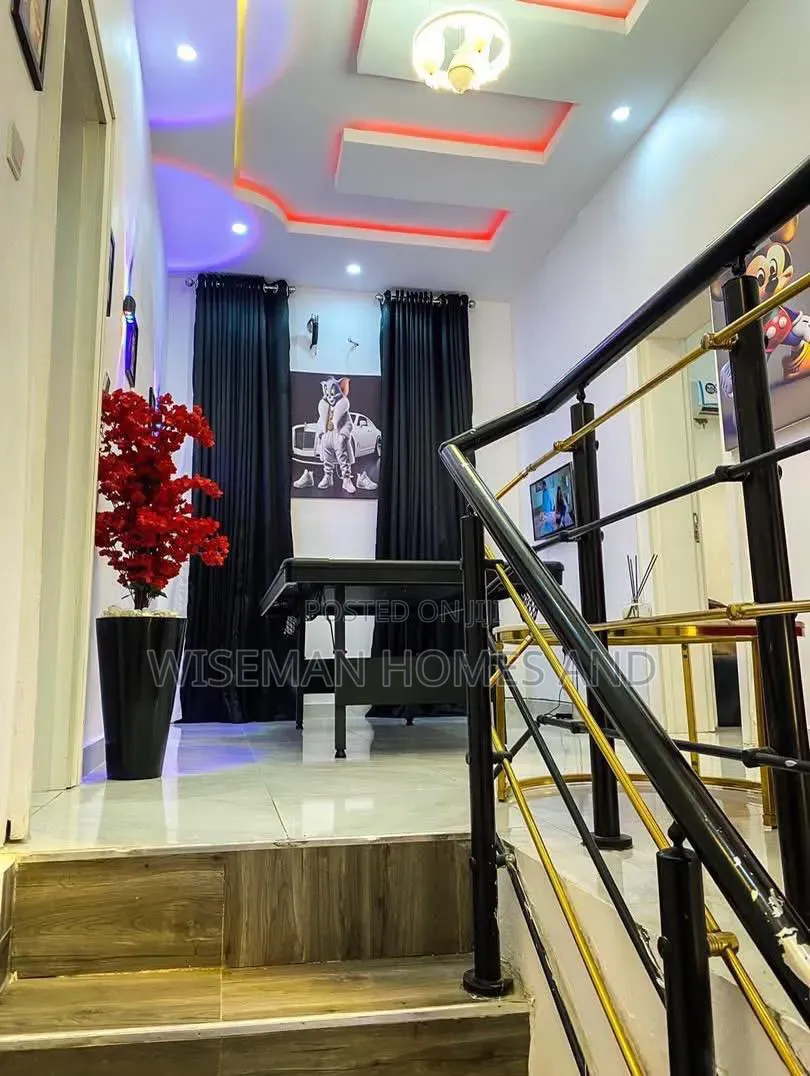 3bdrm Duplex in Monastery Road for rent