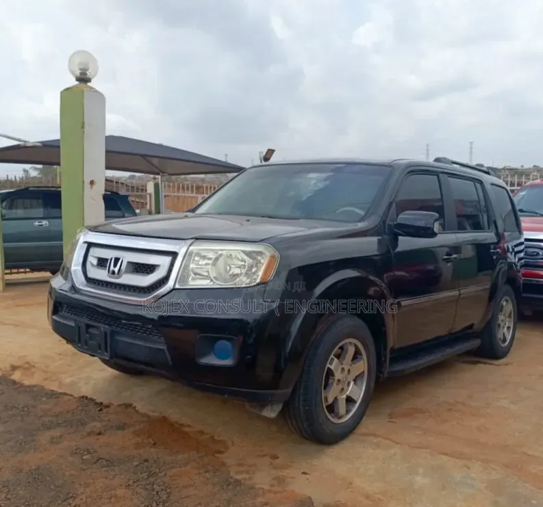 Honda Pilot Touring w/RES/Navi 4WD (3.5L 6cyl 5A) 2010 Black
