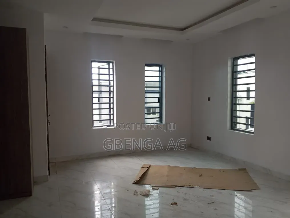 4bdrm Duplex in Bluestone Estate, Obafemi-Owode for sale