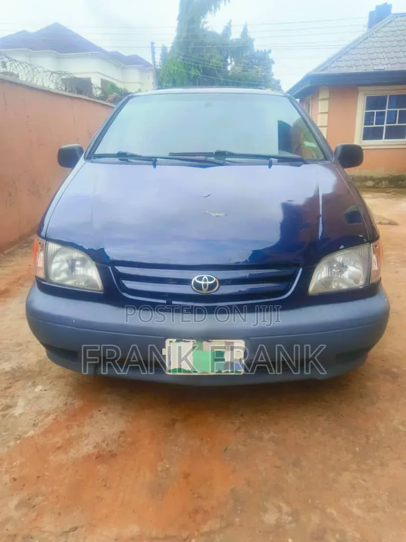 Toyota Sienna 2003 Blue