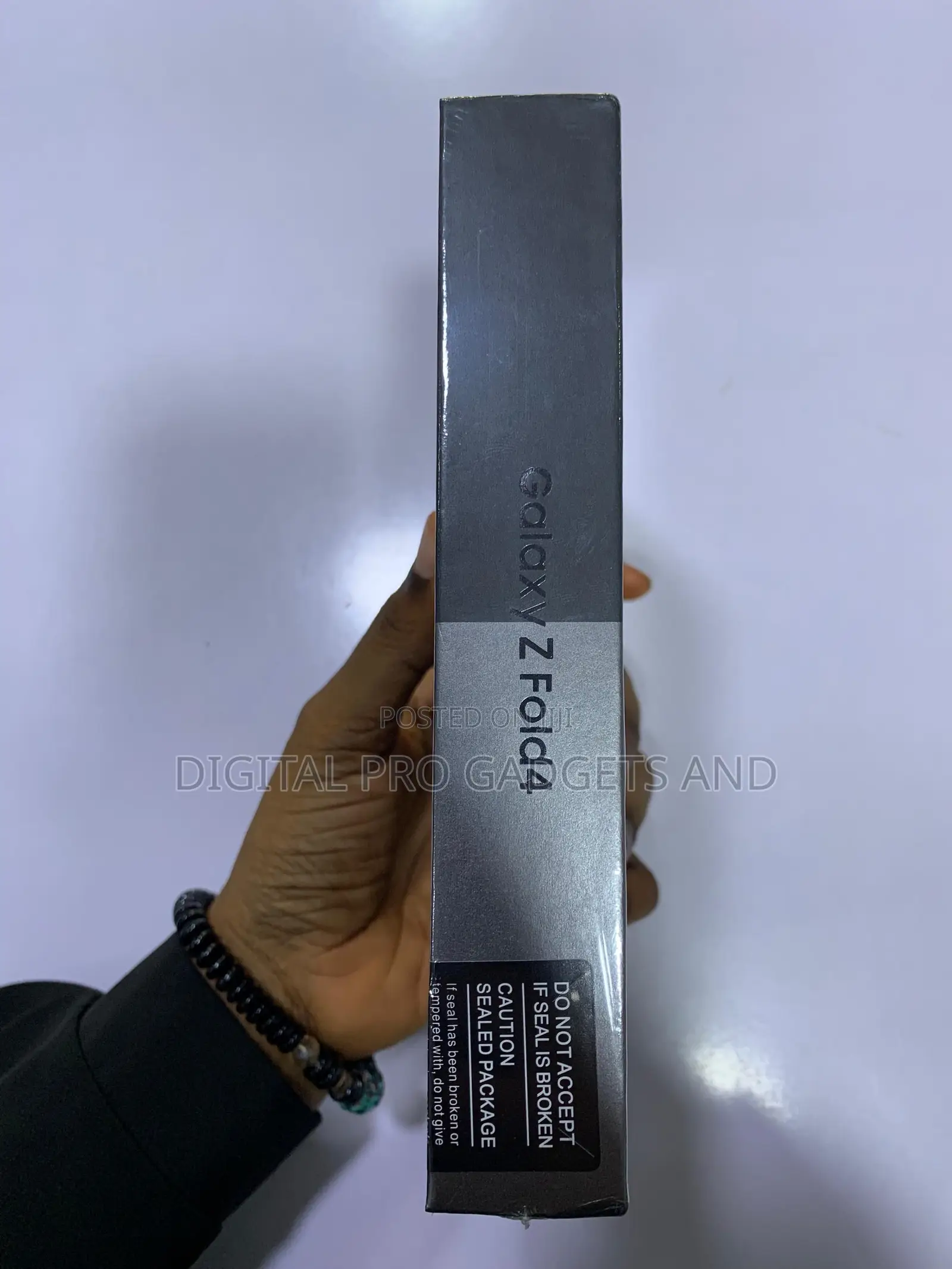 New Samsung Galaxy Z Fold4 256 GB Black