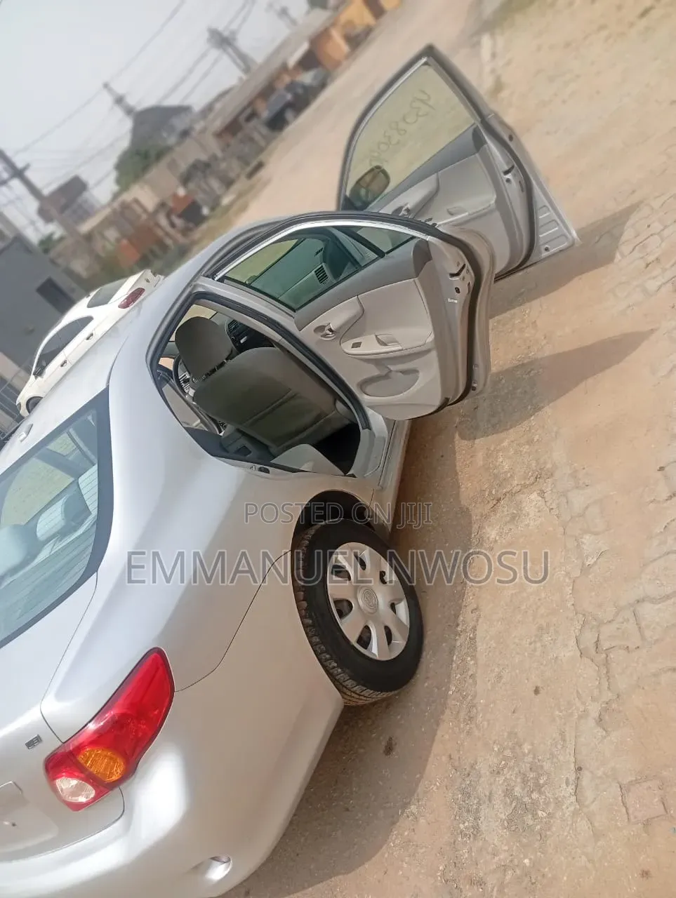 Toyota Corolla 2010 Silver