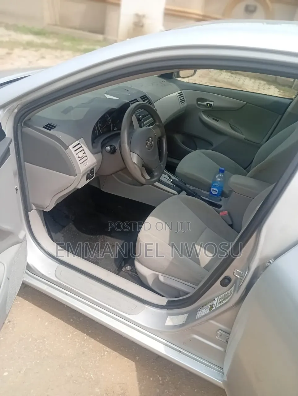 Toyota Corolla 2010 Silver